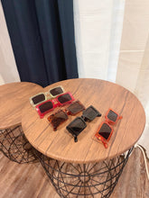 Load image into Gallery viewer, Dess
